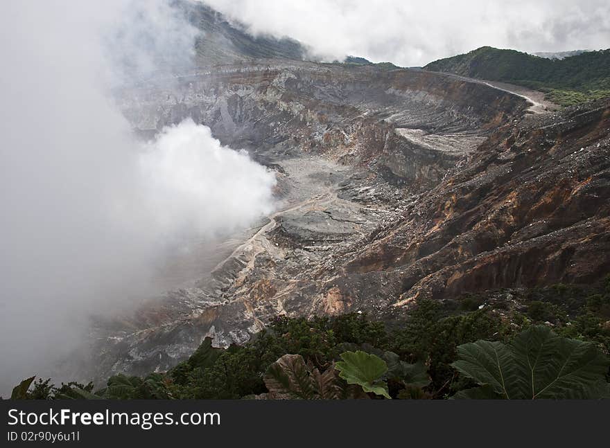 PoÃ¡s Volcano Crater In Costa Rica