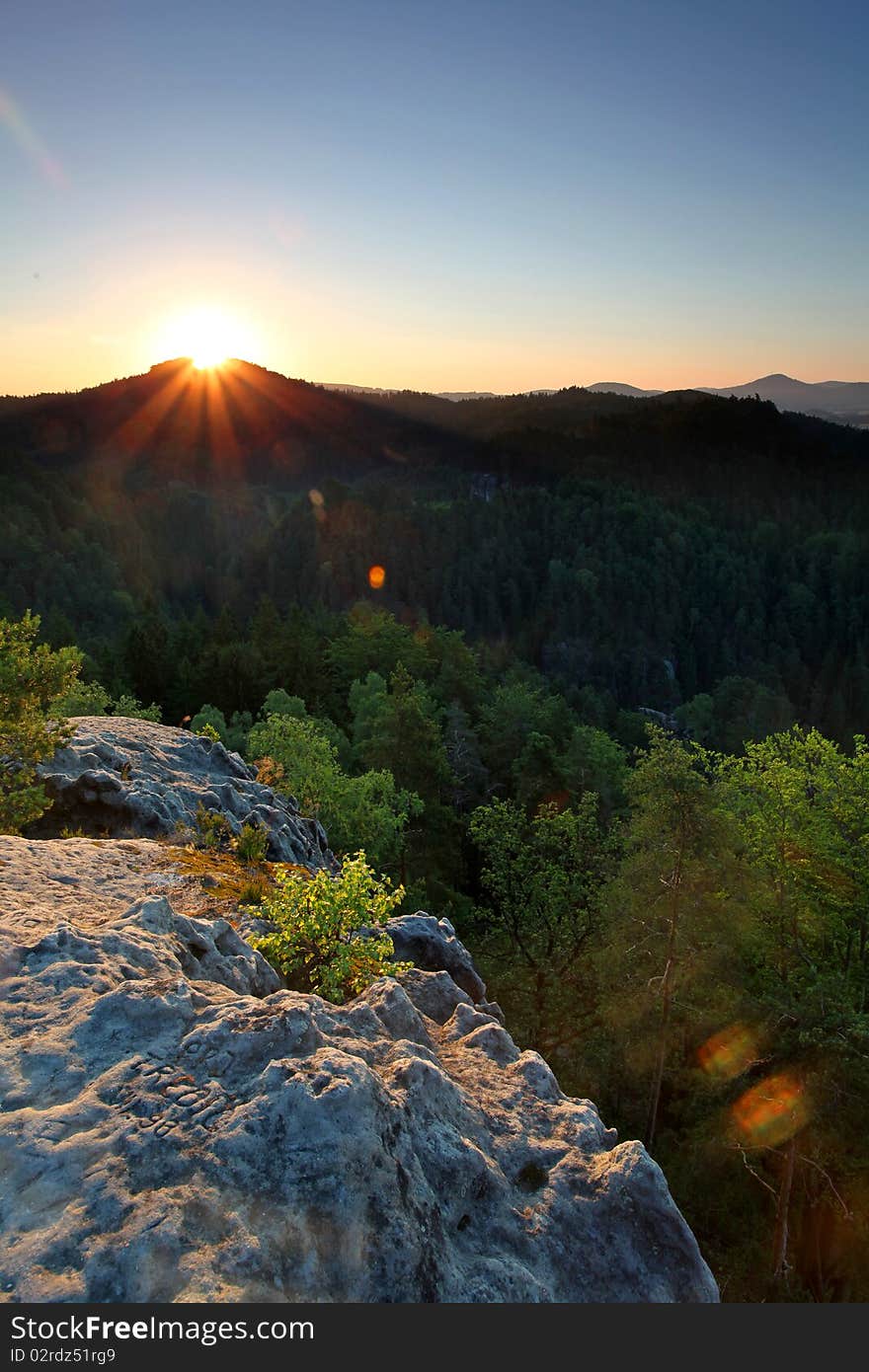 A photo of sunrisen from Mountain