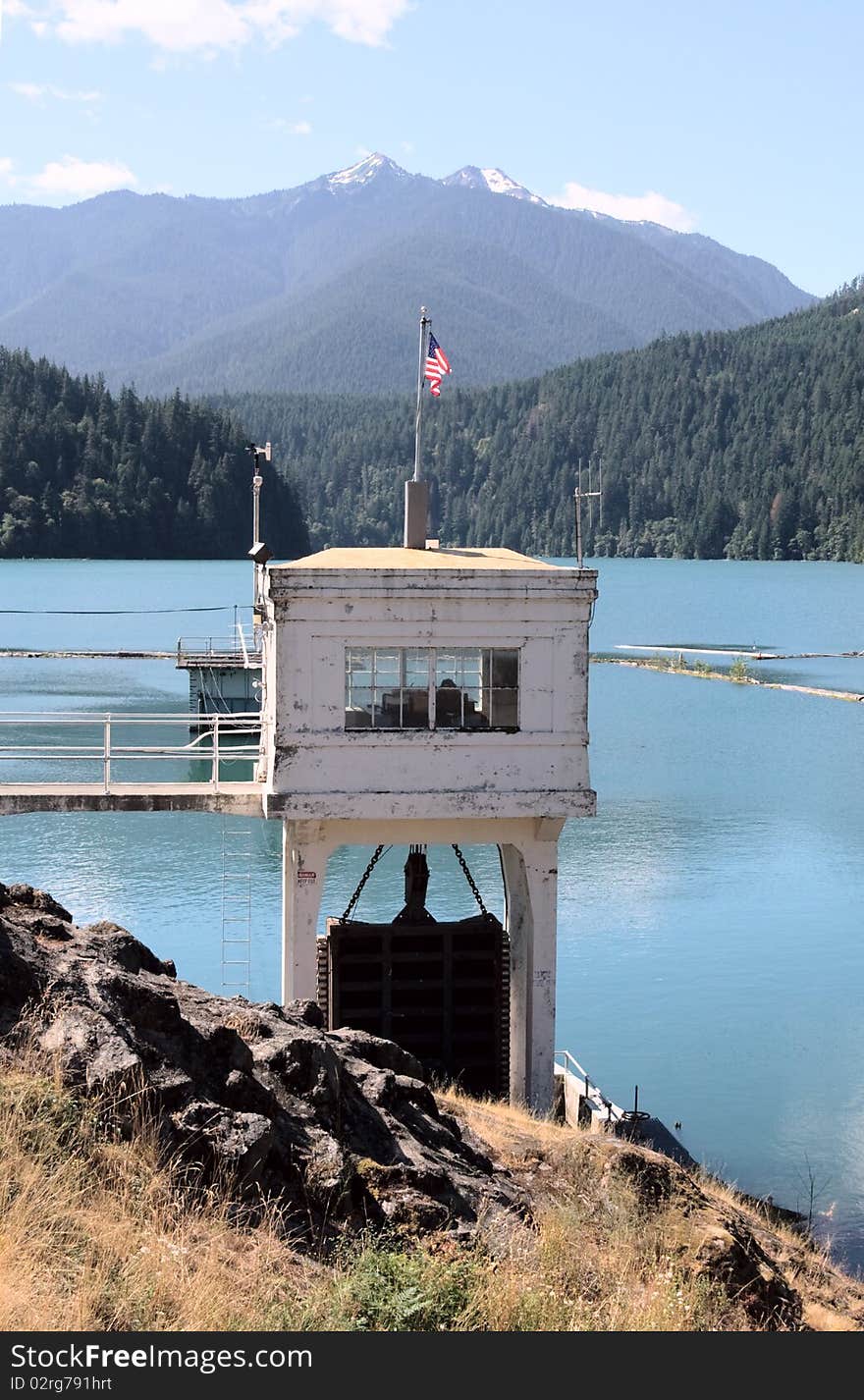 The 1927 hydroelectric plant at the Glines Canyon Dam, Elwha River, in the Olympic National Park, Washington State. The old hydroelectric dam is scheduled to be removed in 2011. The 1927 hydroelectric plant at the Glines Canyon Dam, Elwha River, in the Olympic National Park, Washington State. The old hydroelectric dam is scheduled to be removed in 2011.