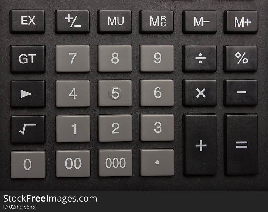 The keyboard of the calculator, is remarkable a key with three zero