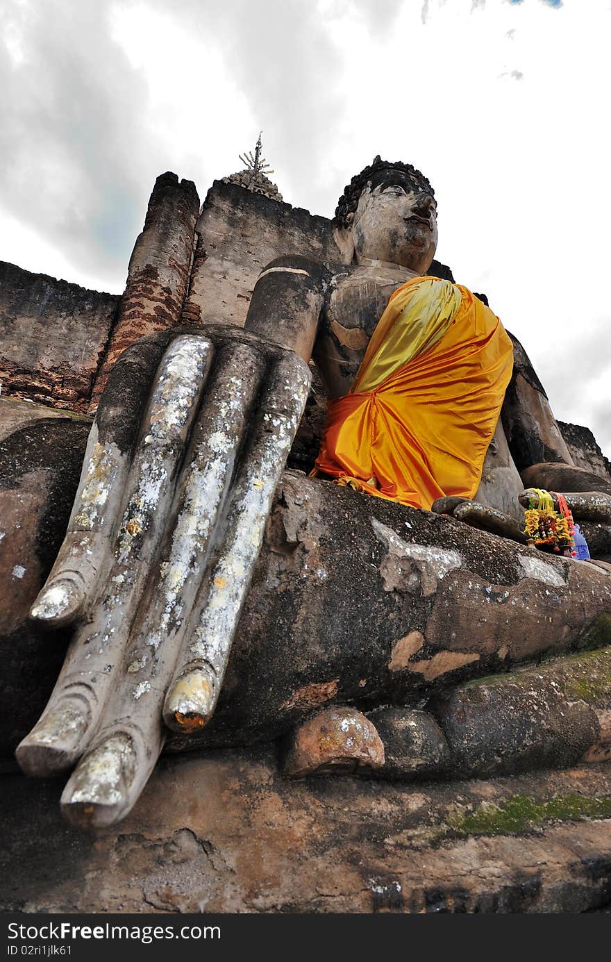 The Thai historic Buddhist temple . The Thai historic Buddhist temple .