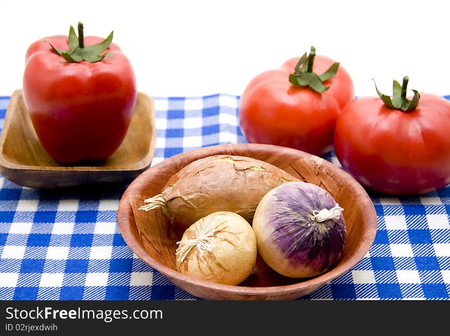 Onion and garlic in the bowl