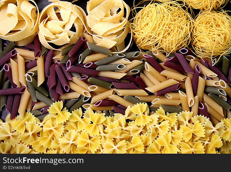 Raw noodles varied from the traditional Italian cook. Raw noodles varied from the traditional Italian cook