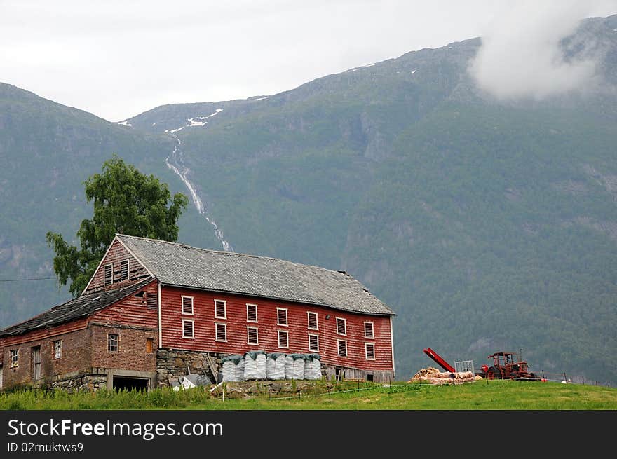 Farm above Hardangerfjord