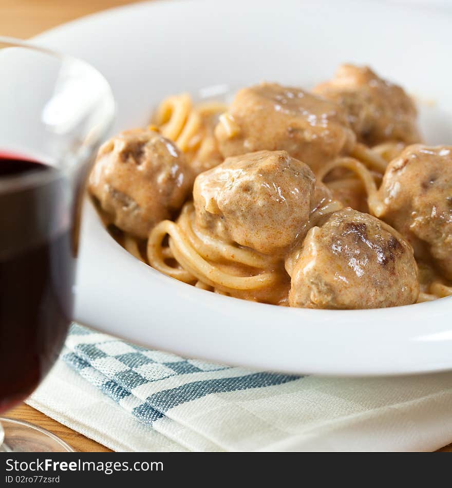 Spaghetti with meatballs