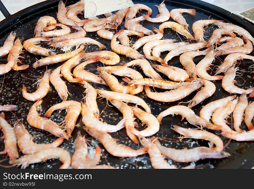 Grilled prawns in a barbecue