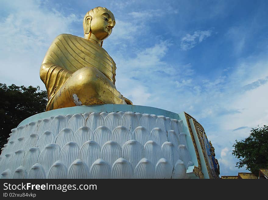 Big buddah statue in thai temple.