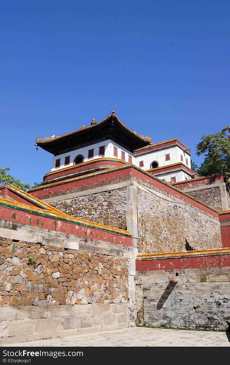 Lama temple construction