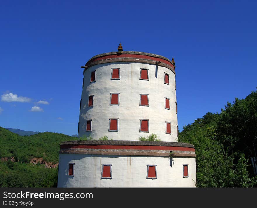 China Hebei Chengde Mountain Resort was built in 1708. Emperor this summer every summer. A large number of Mongolian and Tibetan and other ethnic minority leaders and foreign envoys to Chengde audience with the emperor every year, to attend the celebration. To do this in the summer resort built around 12 temples in the form of Tibetan Lamaism temples for ethnic minority border areas of noble Emperor bowing pilgrimage purposes. Photograph was taken in these Lamaism temples. China Hebei Chengde Mountain Resort was built in 1708. Emperor this summer every summer. A large number of Mongolian and Tibetan and other ethnic minority leaders and foreign envoys to Chengde audience with the emperor every year, to attend the celebration. To do this in the summer resort built around 12 temples in the form of Tibetan Lamaism temples for ethnic minority border areas of noble Emperor bowing pilgrimage purposes. Photograph was taken in these Lamaism temples.