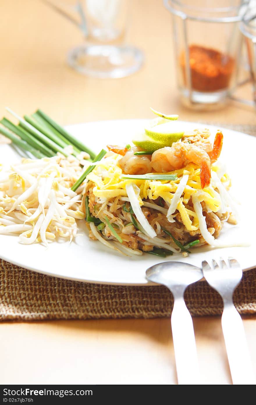 Pad thai