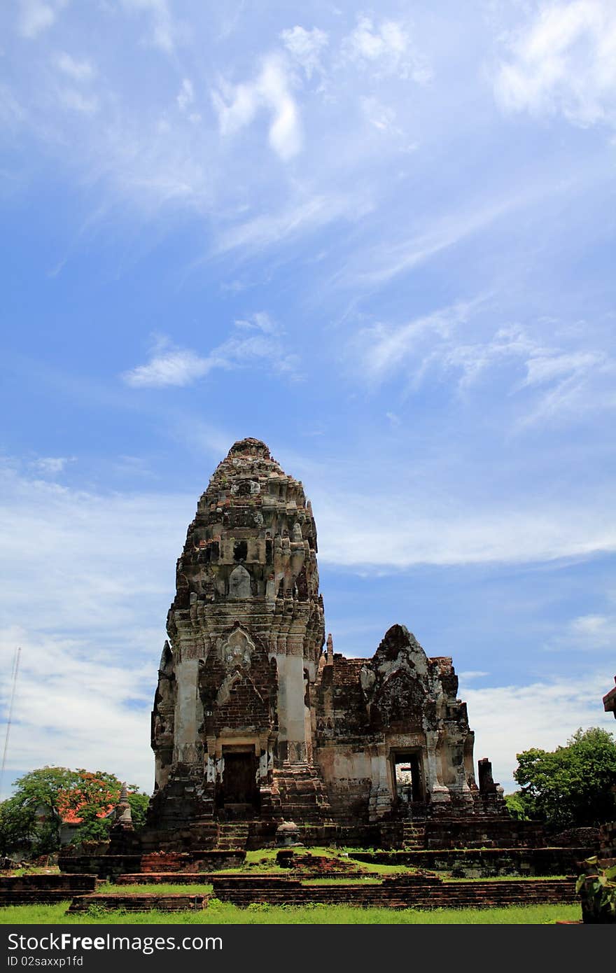 Wat Phasrirattanamahathat in Lopburi of Thailand