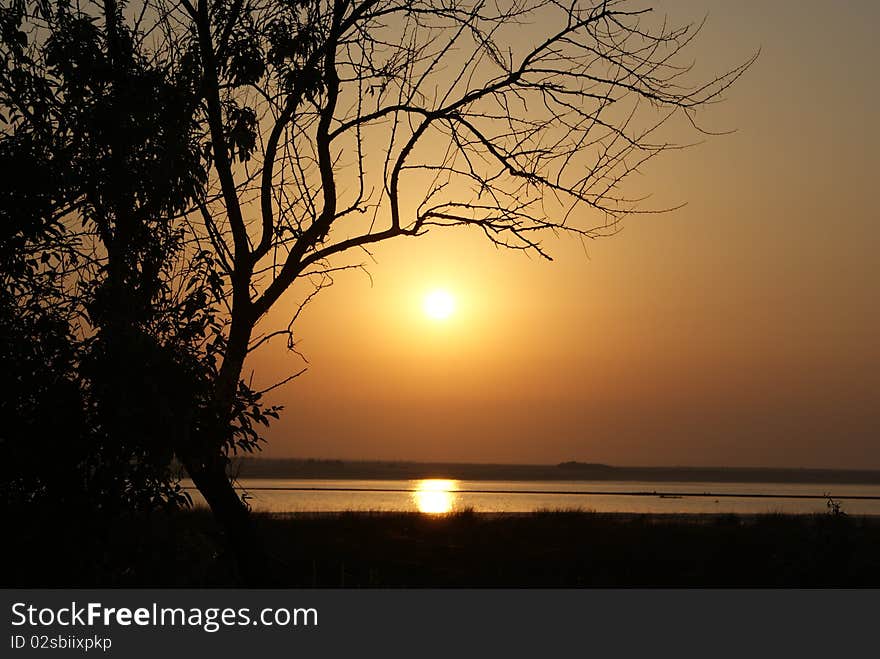 Sunrise On The Lake