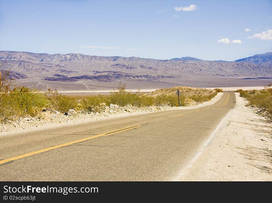 The long road through Panamint Valley, Death Valley National Park