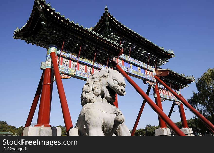 Chinese building architecture with lion statue