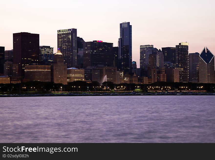 Getting dark  in Chicago, IL.