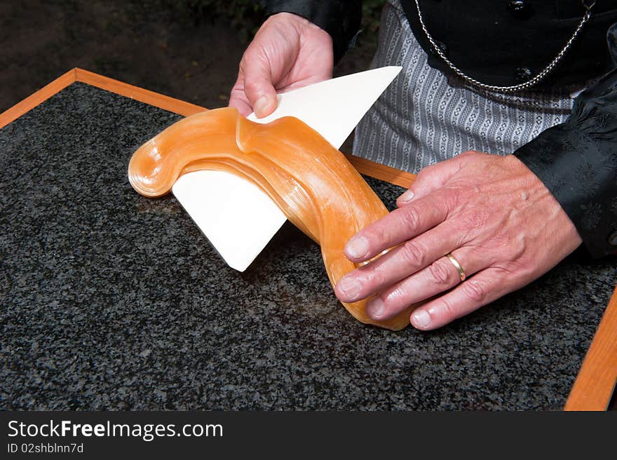 Making of traditional caramel sweets