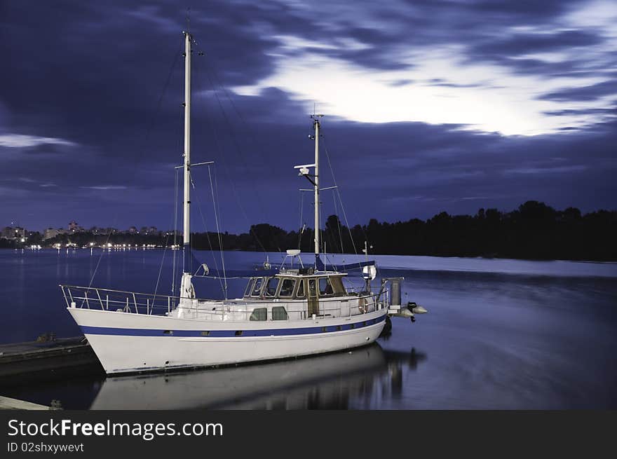 Night Parking Boats