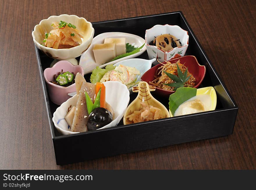 Rich in fresh Japanese cuisine. Rich in fresh Japanese cuisine