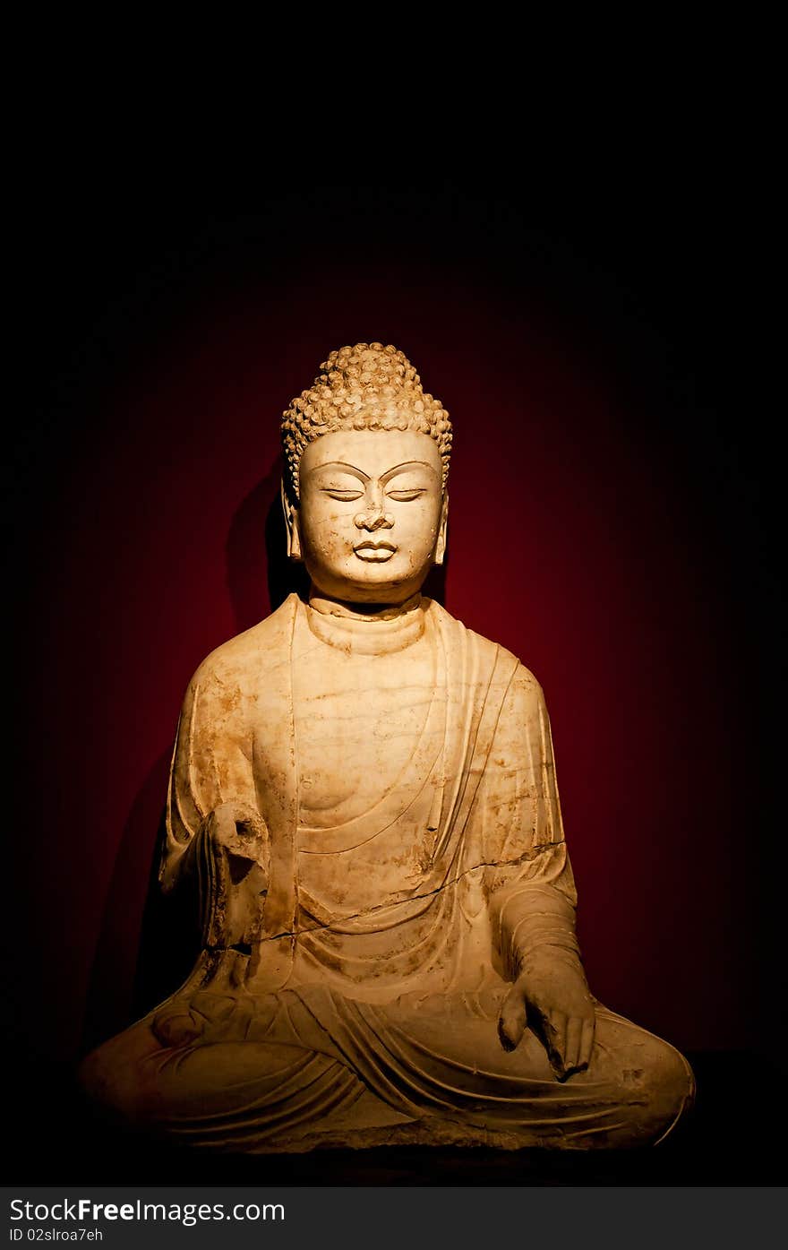 The statue of Buddha that keeps in mind believing people to construct to gather expresses the godliness to the religion. The statue of Buddha that keeps in mind believing people to construct to gather expresses the godliness to the religion.