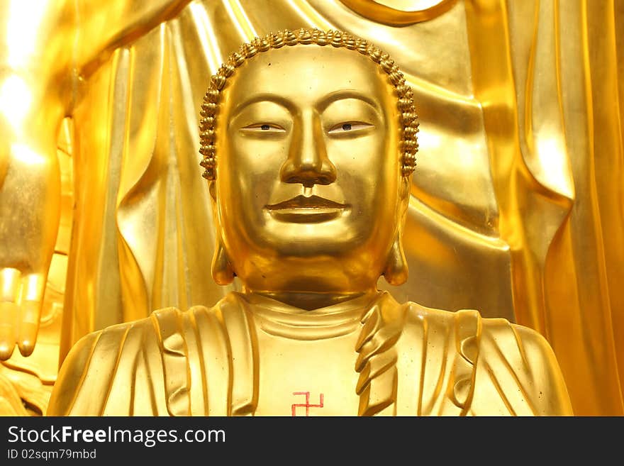 A big golden buddha