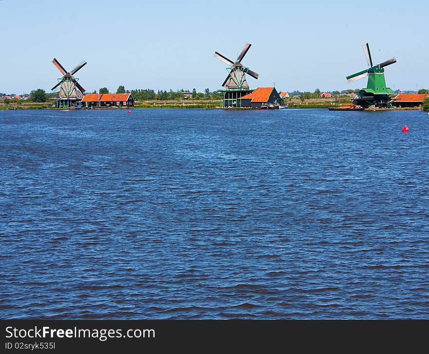 Mills in Holland, traditional and direct landmark of the country