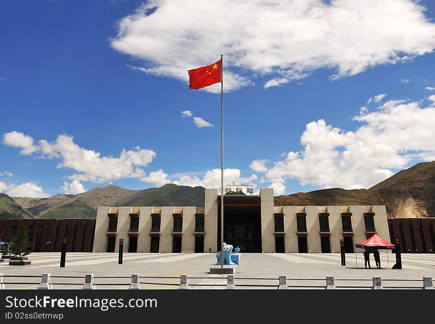 Qinghai-Tibet Railway‘s Lhasa railway station.