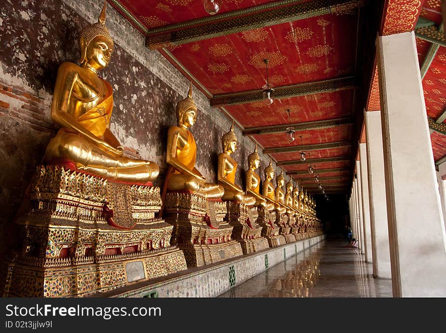 Tha buddha at Wat Su-tud Bangkok, Thailand. Tha buddha at Wat Su-tud Bangkok, Thailand