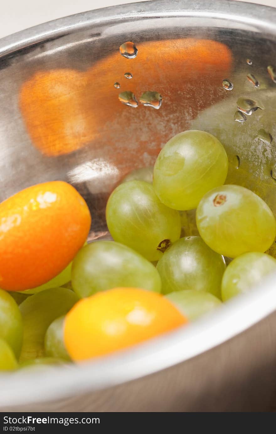 Close up picture of a fruit dish