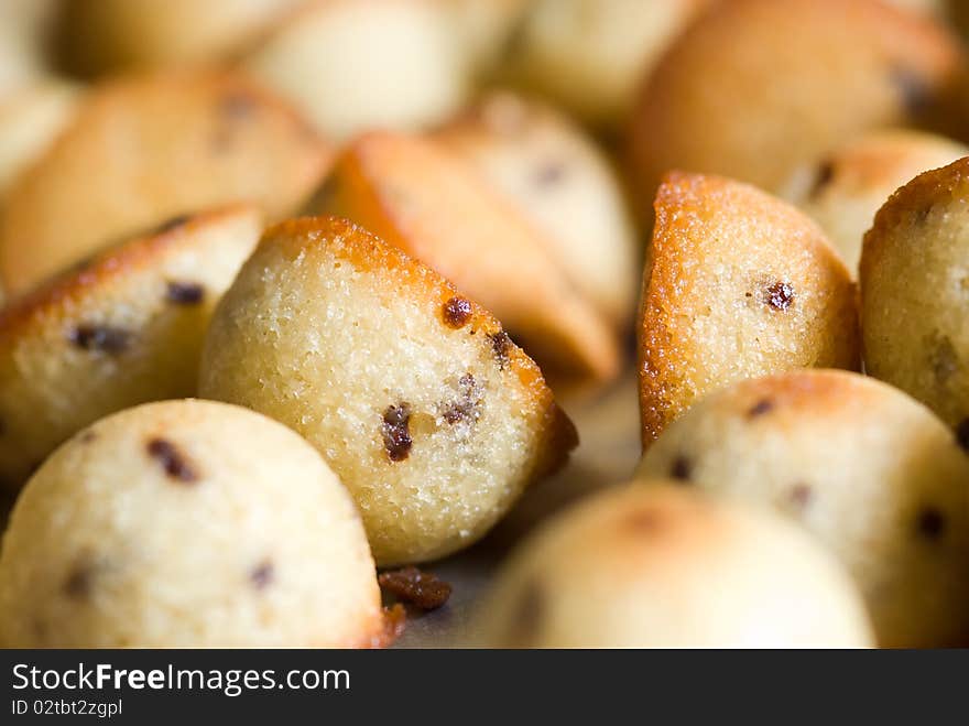 Close up picture of mini pound cakes