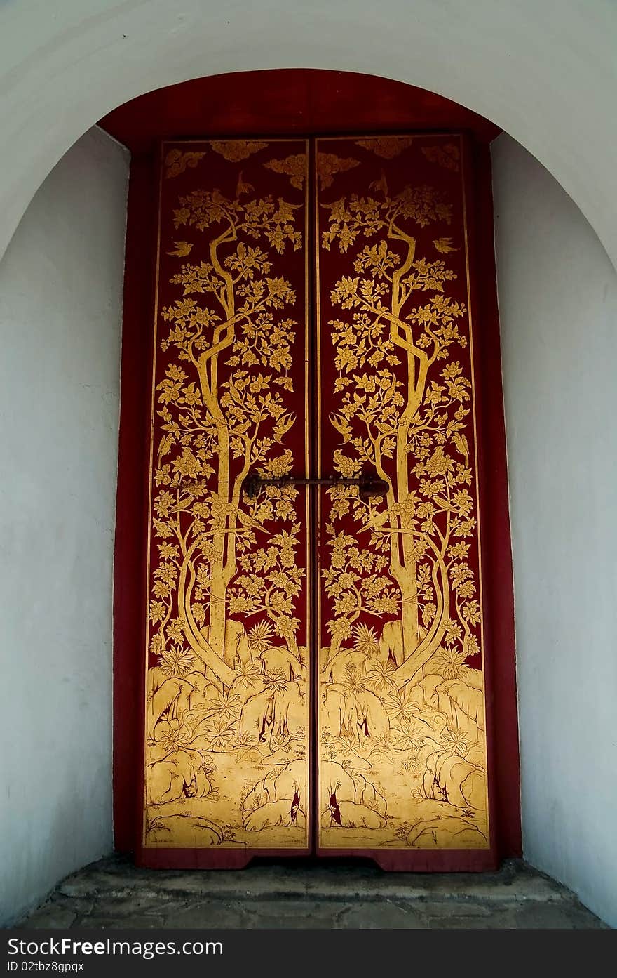 Thai-style doors.
Another unique part of Thailand
Wat Phra Kaew. Thai-style doors.
Another unique part of Thailand
Wat Phra Kaew.