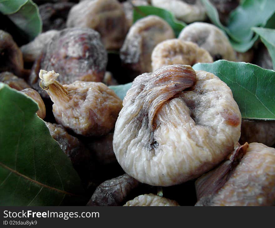 Dried figs