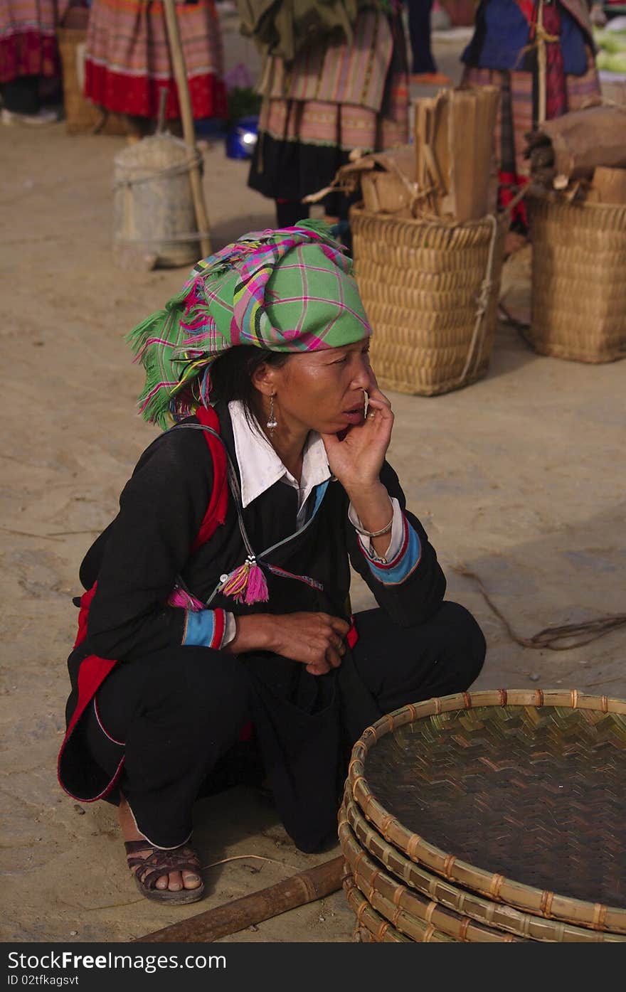 Nung ethnic female in Lai Chau market