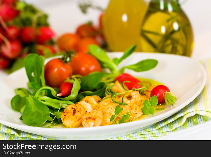 Gourmet,Roasted Prawns with Salad of Corn Salad,radish,Cherry Tomatoes