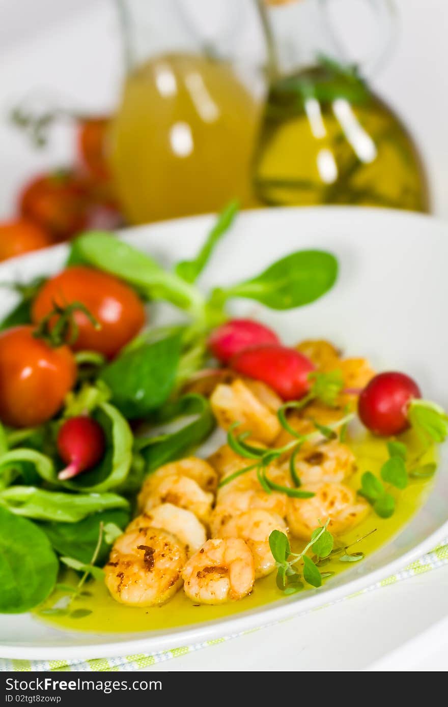 Gourmet,Roasted Prawns with Salad of Corn Salad,radish,Cherry Tomatoes