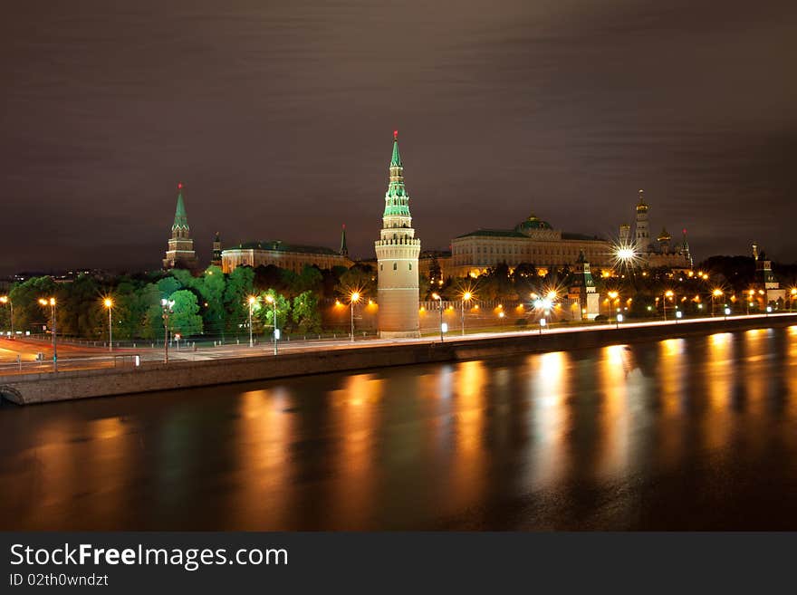 Kind to the beautiful Kremlin from the bridge at night. Kind to the beautiful Kremlin from the bridge at night