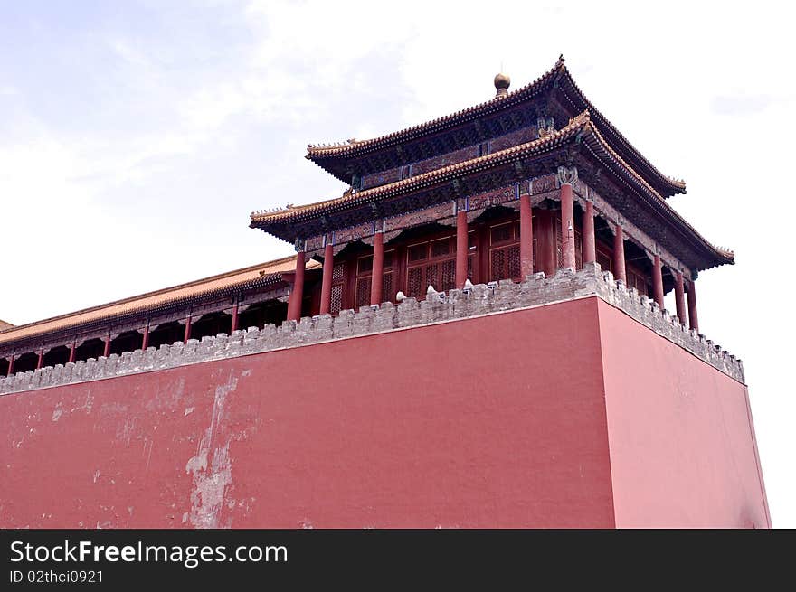 The Imperial Palace is the most famous travel sites in China. This is the biggest palace in the Imperial Palace