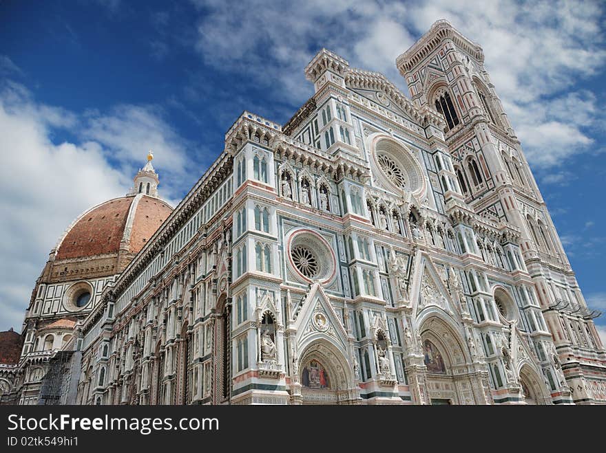 The Basilica di Santa Maria del Fiore in Florencia, Italia. The Basilica di Santa Maria del Fiore in Florencia, Italia.