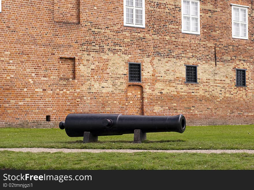 One canon outside and in front of Soenderborg Castle. One canon outside and in front of Soenderborg Castle.