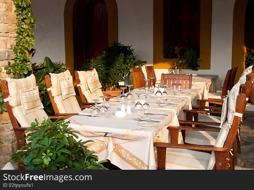 Table setting in restaurant