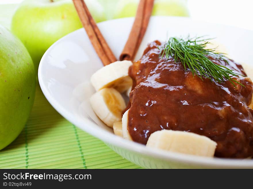 Bananas With Chocolate And Cinnamon