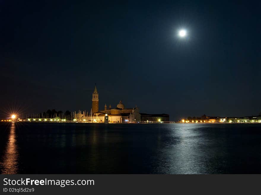 Isola San giorgio venezia luna piena