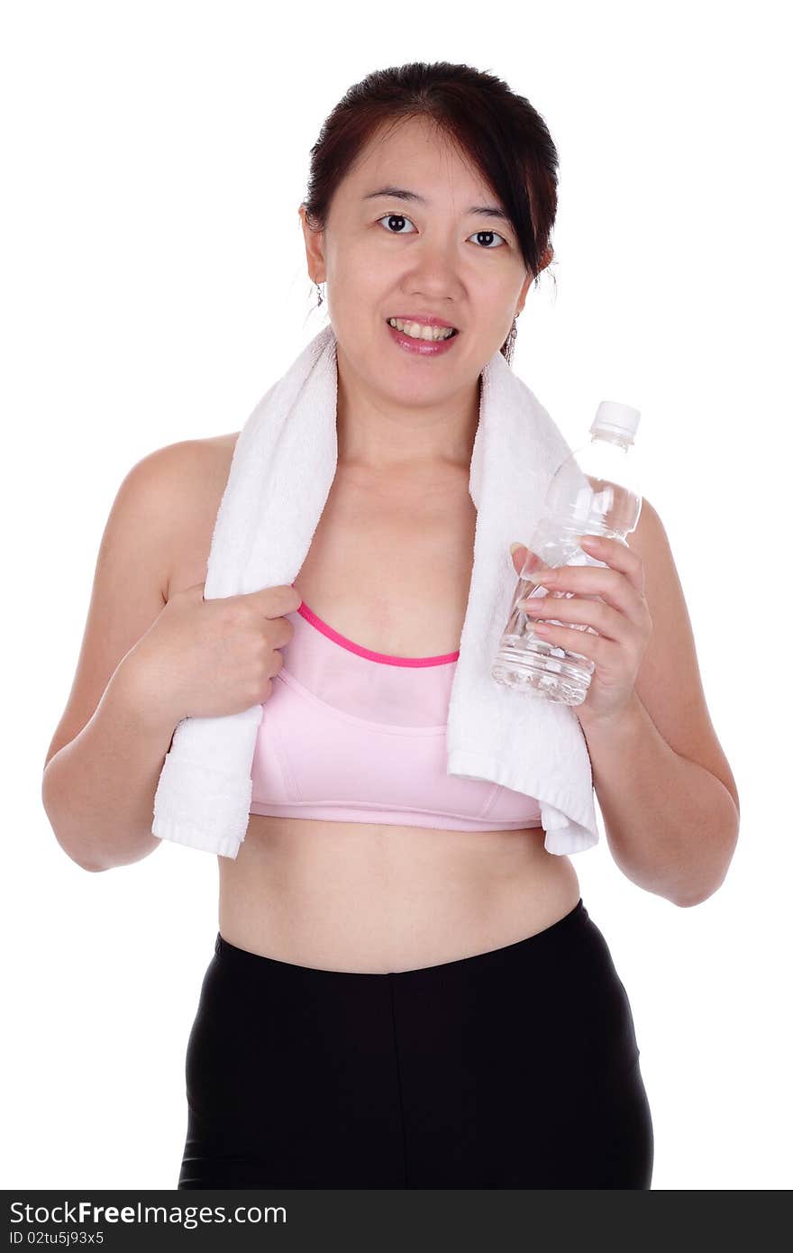 An Asian woman in fitness attire holding a bottle of water