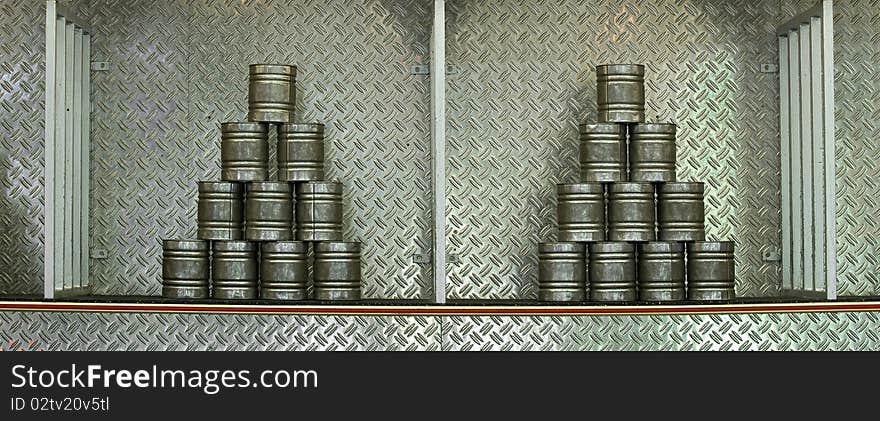 Pyramid of stacked cans