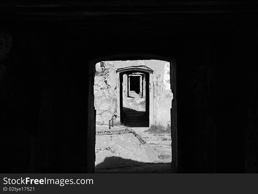 Door after door till you reach the end of this soviet fort. Door after door till you reach the end of this soviet fort.