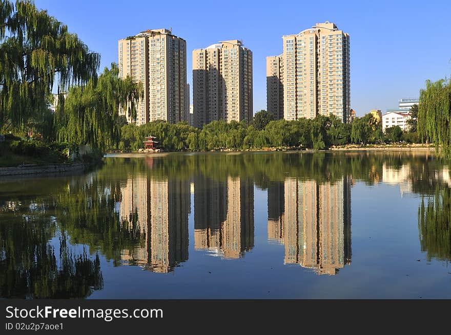 Beijing Purple Bamboo Park's lake houses. Beijing Purple Bamboo Park's lake houses.