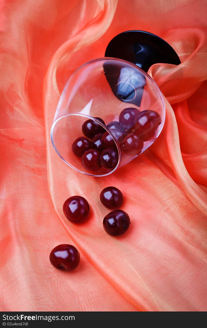 Tumbled Glass With Cherries