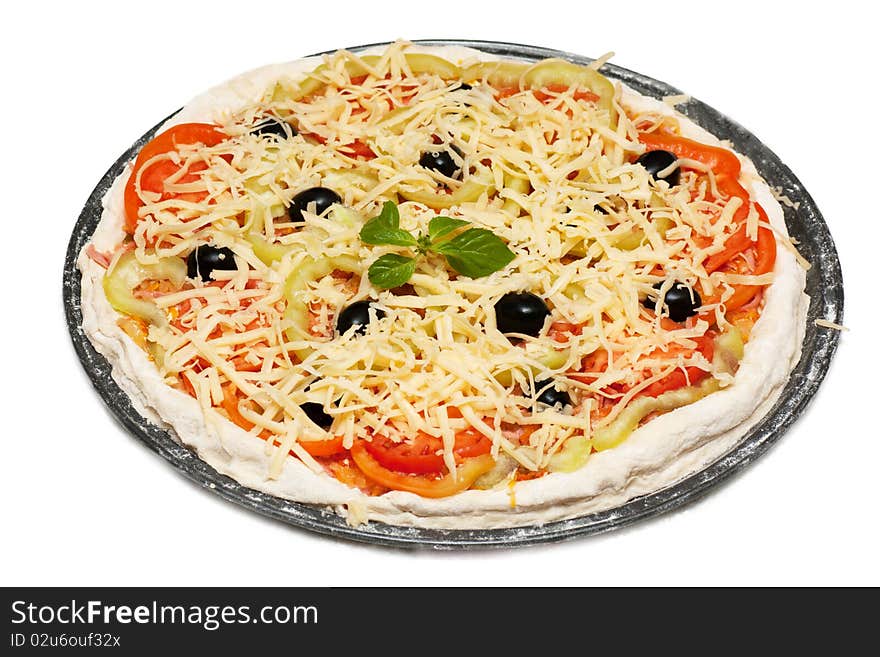 Uncooked vegetarian pizza