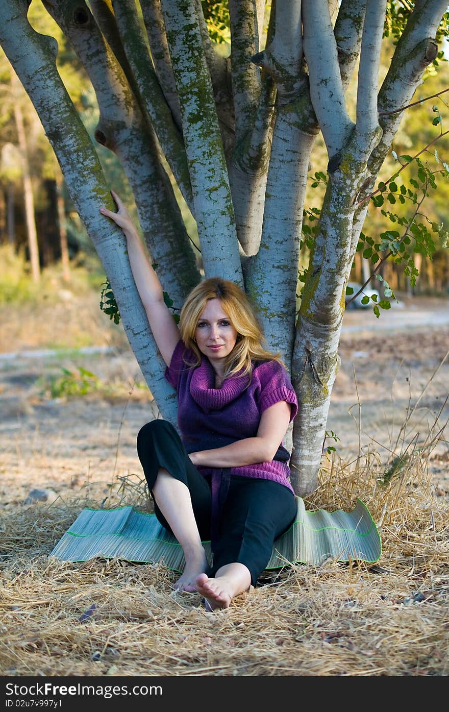 Portrait of a beautiful young woman . Portrait of a beautiful young woman .