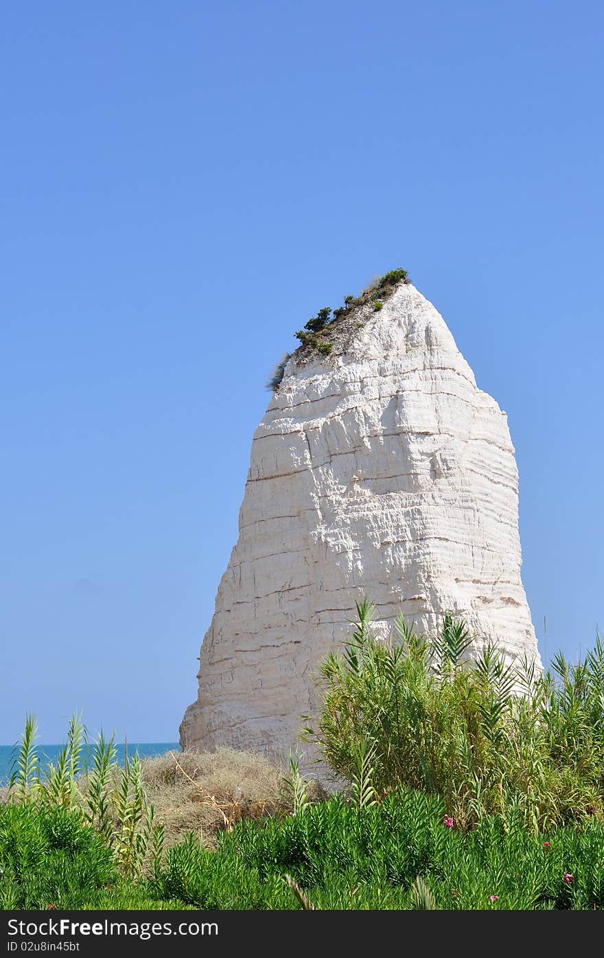 The great white rocks of Vieste, in the region of Gargano, Apulia, Italy. Vieste old city, in Gargano (Apulia), south Italy /Europe/ Photo taken on: August 30st, 2009. The great white rocks of Vieste, in the region of Gargano, Apulia, Italy. Vieste old city, in Gargano (Apulia), south Italy /Europe/ Photo taken on: August 30st, 2009