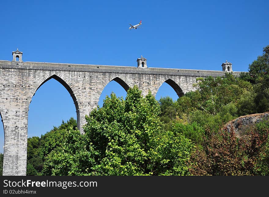 The historic architecture water in Lisbon was built in 18 century, Portugal
Passes through the mountains and tunnels. The historic architecture water in Lisbon was built in 18 century, Portugal
Passes through the mountains and tunnels